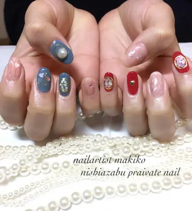 青色 22年春人気の青色 ブルー のネイルデザイン ネイルアートカタログ 35ページ目 ミニモ