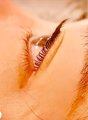 Eyelash Salon Bullのマツエクサロン スタッフ情報 田中 里歩 Minimo ミニモ