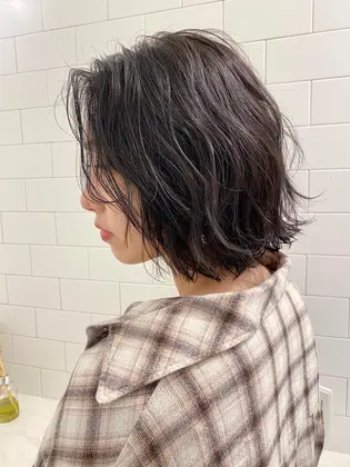 ミディアムパーマ 21年秋人気のミディアムパーマのヘアスタイル 髪型カタログ 8ページ目 ミニモ