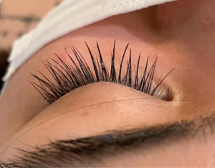 プラスアイ川崎東口店のマツエクサロン スタッフ情報 野口 星 ミニモ