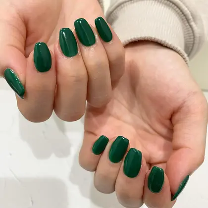 グリーン 22年冬人気のグリーン 緑色 のネイルデザイン ネイルアートカタログ ミニモ