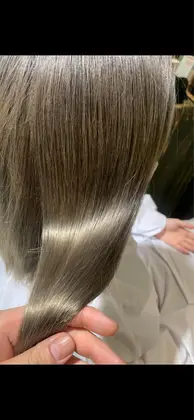 隠せるインナーカラー ヘアリゾート粋tiga所属 木村 朋子のヘアカタログ ミニモ