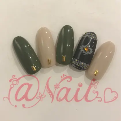 ネイルチップ 21年夏人気のネイルチップのネイルデザイン ネイルアートカタログ 45ページ目 ミニモ