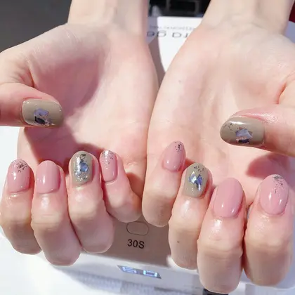 Reborn Ichimiya所属 山本 真里亜のネイルデザイン ミニモ