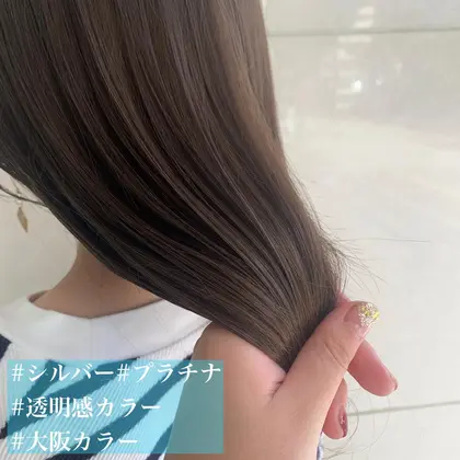 外国人風ハイライトに シルバーとプラチナをいれた 透明感あるカラーです La Fith Hair Lien西宮北口店所属 迫田 奈々のヘアカタログ ミニモ