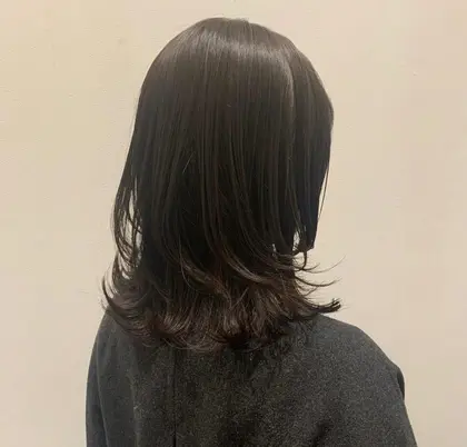 レイヤーカット しっかり上にレイヤーをいれ巻いた時に動きが出るようにしました Aube Hair More 広島2号店所属 ししの ふうかのヘアカタログ ミニモ