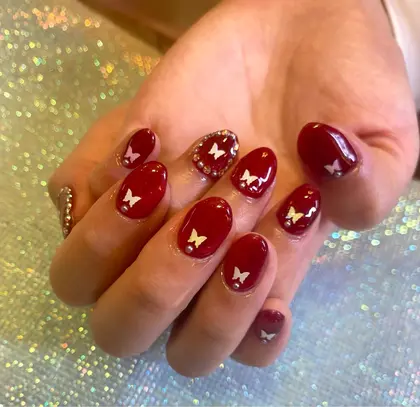 赤色 21年夏人気の赤色 レッド のネイルデザイン ネイルアートカタログ 10ページ目 ミニモ