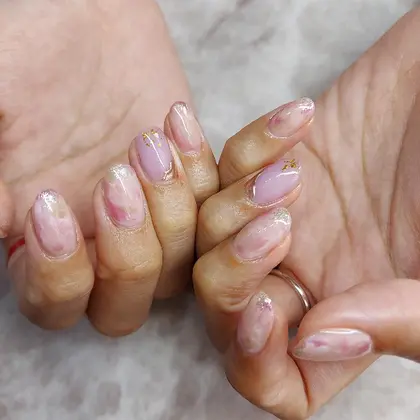 お爪が傷みにくい方法で施術します 初めての方も安心 カウンセリング 甘皮ケア 丁寧に行ってい ネイルサロン ディア所属 九品仏駅 徒歩2分 ネイルサロン ディアのネイルデザイン ミニモ