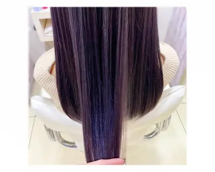 ブリーチ2 3回必須 明るめの青 黒染めや ずっと暗い色にしてた方は要相談 髪質によってできる色が変 Produce町田店所属 仲村渠 ひかるのヘアカタログ ミニモ