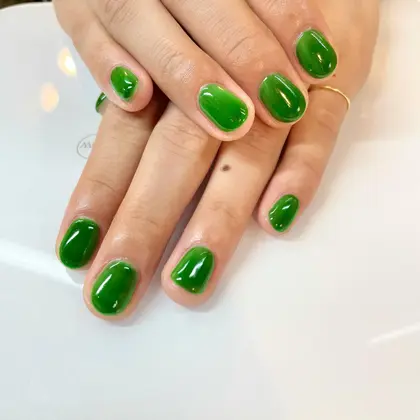 グリーン 21年夏人気のグリーン 緑色 のネイルデザイン ネイルアートカタログ 4ページ目 ミニモ