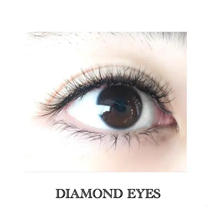 目頭 中央 目尻 とまつ毛が生えている場所 位置によって細かく長さやカールを変える事によって今までと ダイヤモンドアイズ 代沢店所属 店長 仙田山 かすみのマツエクデザイン ミニモ