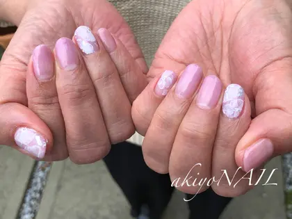 レイフィールド光の森店のネイルサロン スタッフ情報 Raynail Akiyo ミニモ