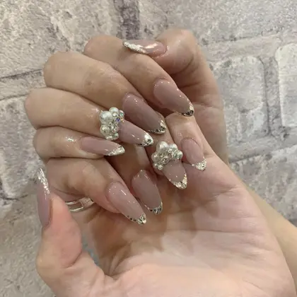 Honeybeeのネイルサロン ネイリスト情報 荒木 美奈 ミニモ