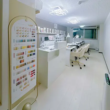 Hani Nail三ノ宮駅前店 【ハニネイル】