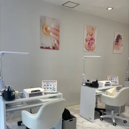 Aina nail salon