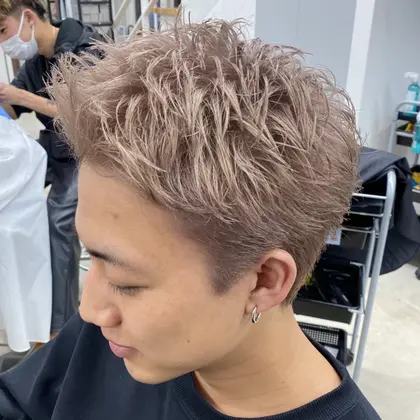 BOOST  men's hair salon