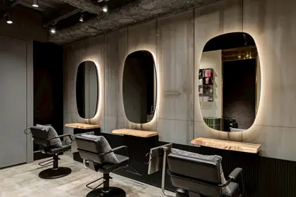 LOCCA銀座中央通り店