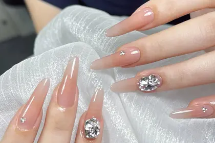 Lumi Nail 池袋東口サンシャイン店