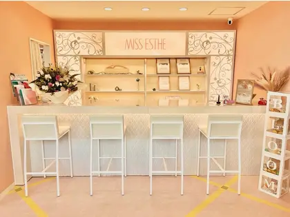 ESTHETIC SALON BLOOM