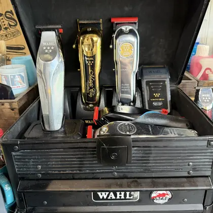 barber  GENESIS