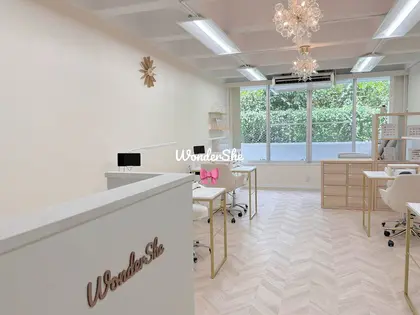 WonderShe nailsalon 表参道