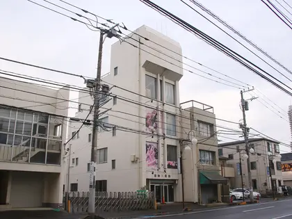 JULIA〜Bust up salon〜