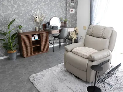 m3 eyelash room