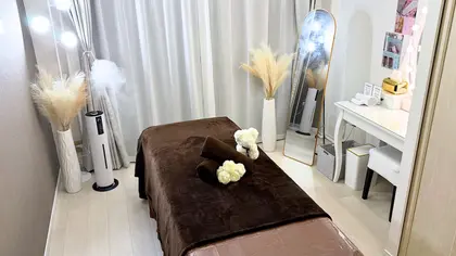 【バストアップ＆バストケアサロン心斎橋】 Beauty Salon Lulumili