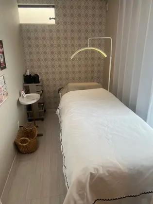 ao.