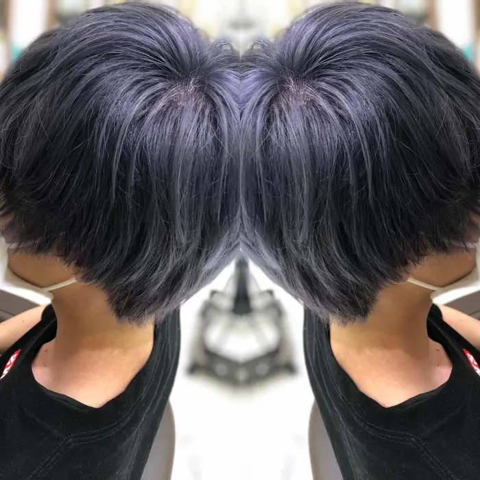 ブリーチ2回で透明感あるパープルシルバーに Ash津田沼店所属 山崎 一輝のヘアカタログ ミニモ