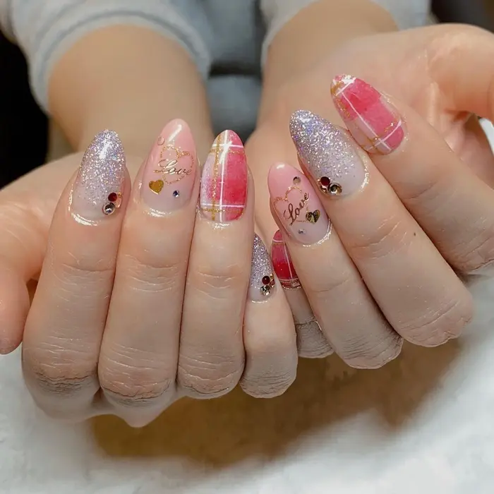 バレンタインネイル アート6本コース Nailsalon Solar所属 諸星 奈々のネイルデザイン ミニモ