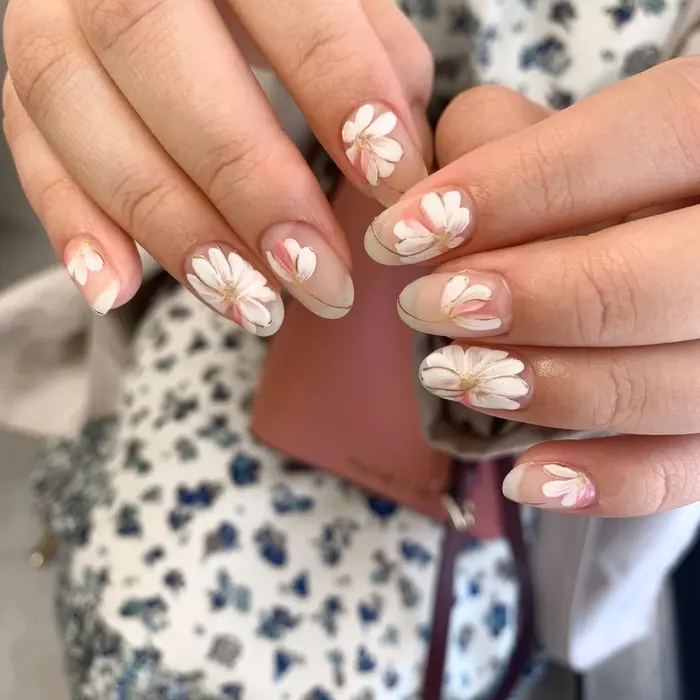 手描きフラワー Butterfly津田沼店所属 Butterfly 津田沼店のネイルデザイン ミニモ