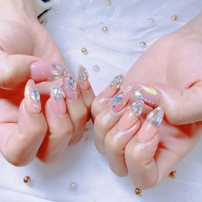 パラジェル ニュアンスネイル マグネットネイル オーロラネイル お洒落ネイル ちゅるんネイル トレ Total Beauty Salon Yudia 恵比寿本店所属 Yudia Tomoのネイルデザイン ミニモ