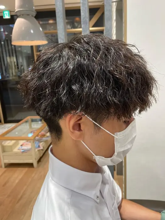 ツイストスパイラルパーマ Hair Make Earth 三軒茶屋店所属 メンズ特化 井波大虎のヘアカタログ ミニモ