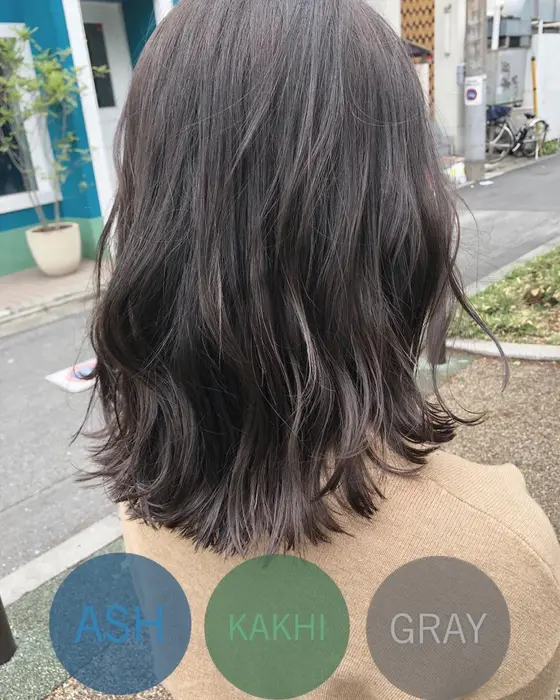 カットイルミナカラーカーキグレージュ Tierra所属 宮崎 直哉のヘアカタログ ミニモ