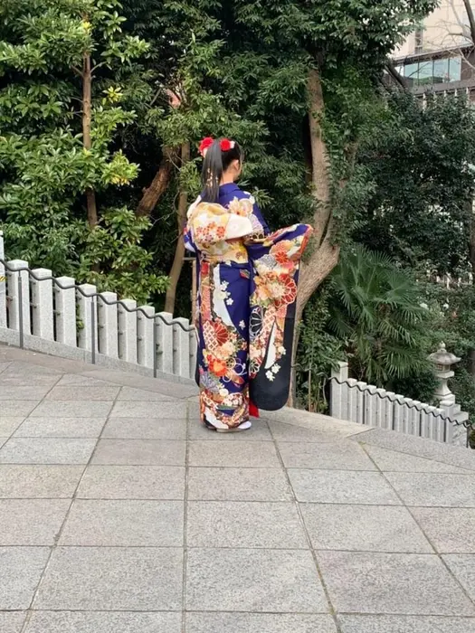 渋谷駅徒歩5分 卒業式の着付けとヘアアレンジが 袴円 振袖100円で プライベートサロン所属 橋本 晃のヘア カタログ ミニモ