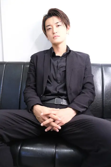 2wayマッシュスタイル メンズ メンズスタイル メンズカット カット カラー メンズカラー ブリ Euphoria池袋東口駅前店所属 地毛風ストレート 癖毛改善美容師中山のヘアカタログ ミニモ