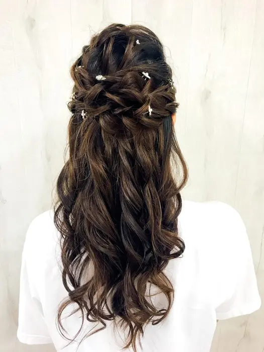 全体的に編み込みを入れたハーフアップスタイルです Setsalon Nakayama所属 Yukie のヘアカタログ ミニモ