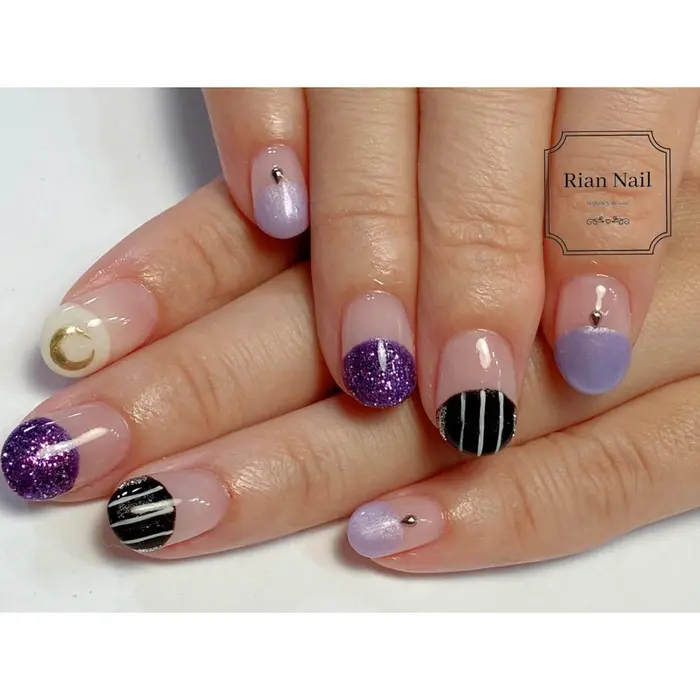 ブログ画像 今日ご紹介するデザインはtravisjapanの舞台用のネイルです 衣装をモチーフに Rian Nail Salon School 昭島 リアンネイル 所属 Rian Nailのネイルデザイン ミニモ