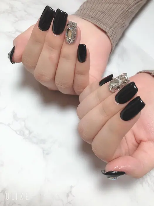 ブラックで大人っぽく埋めつくしもめっちゃかわいいです いつもありがとうござ Nailsalon Luana所属 Nailsalon Luanaのネイルデザイン ミニモ