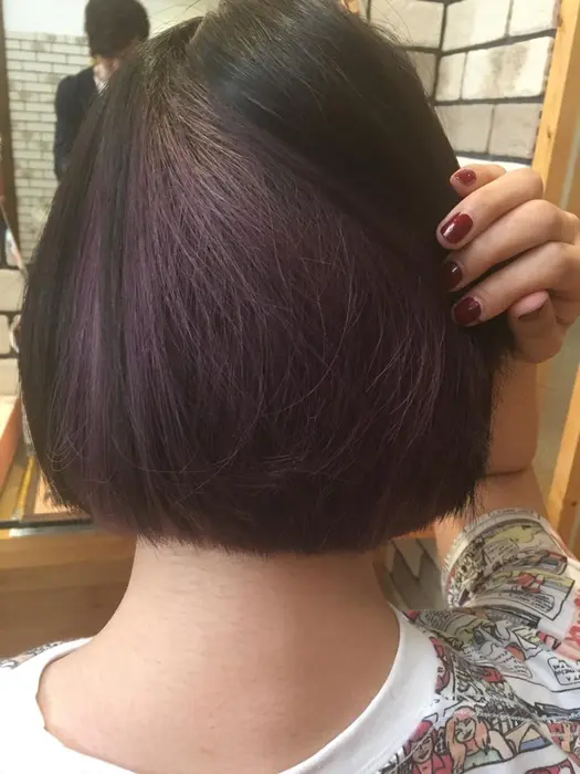 インナーカラーでのパープル 人とは違う個性はの方にオススメ Neoliveeclat所属 大人女性に新しい ヘアスタイル を熊谷のヘアカタログ ミニモ