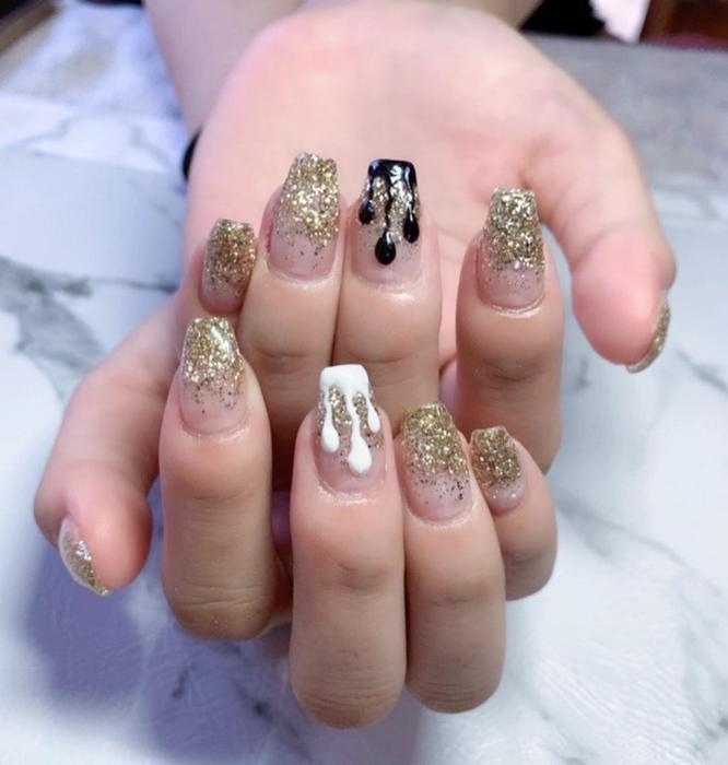 スカルプワンカラー アート一本300円 になります こちらはsサイズになります ネイ X 1 0 Nail所属 X 1 0 Nail Cのネイル デザイン ミニモ