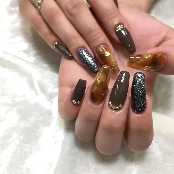 富山ネイル べっこうネイル Acoobeauty所属 Acoo Beautyのネイルデザイン ミニモ