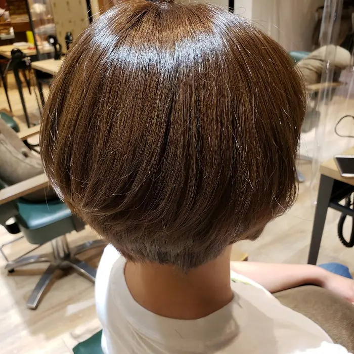 前下がりボブスタイルにしました 夏につれて楽な長さなのでオススメです Sarah所属 小川 夕羽紀のヘアカタログ ミニモ