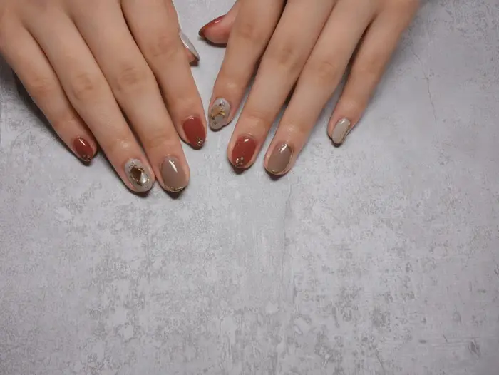 Early Nails With Eyelash イオンモール直方店所属 松永 美樹のネイルデザイン ミニモ