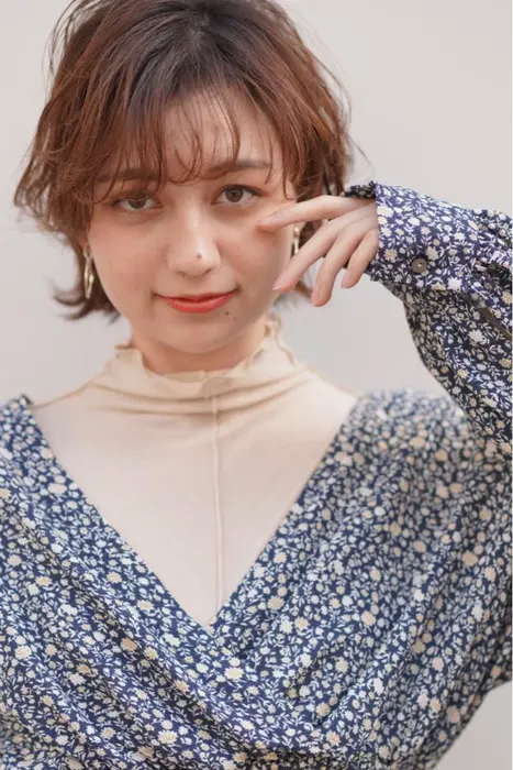 襟足外ハネショート ショートウルフ ショート Ivy所属 くびれボブ推し 肥田亜沙美のヘアカタログ ミニモ