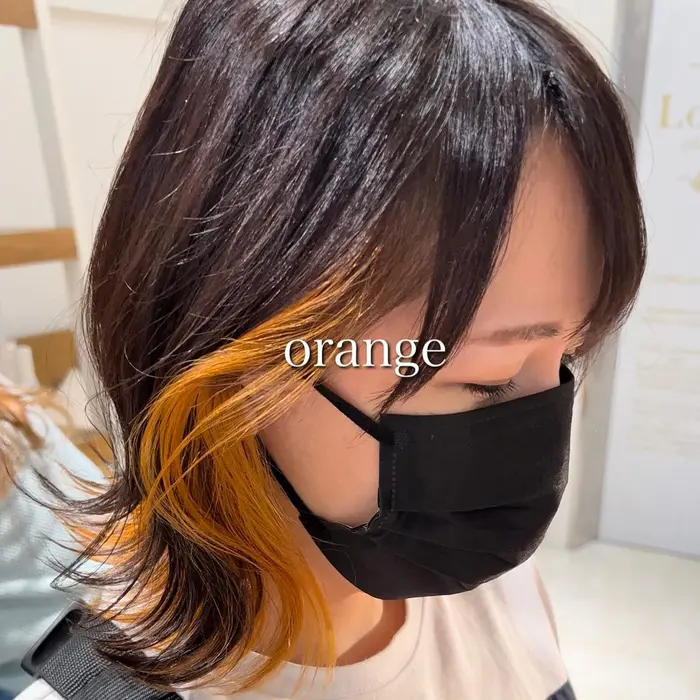 インナーカラー インナーカラーボブ オレンジ 髪質改善 インナーカラーボブ イヤリングカ Lond Jeloud所属 小顔カット カラー 中島嘉之のヘアカタログ ミニモ