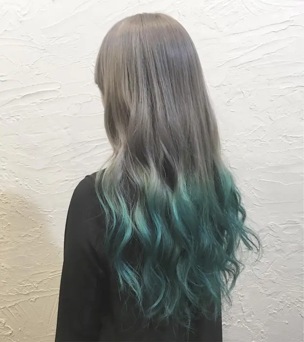 マーメイドカラーの特殊カラーです Velleforte所属 荻野 皐平のヘアカタログ ミニモ