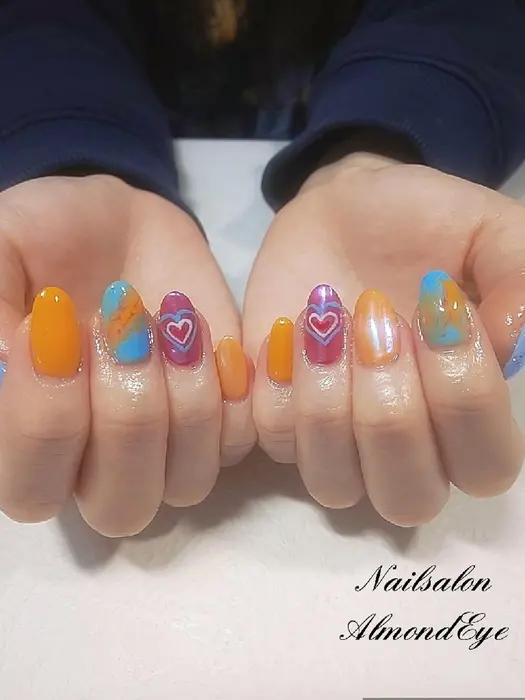 はじめましてのお客様 ポップで可愛いネイル キュートなお客様にもバッチリ ᗜ Nailsalon Almondeye所属 ネイルサロン Almondeyeのネイルデザイン ミニモ