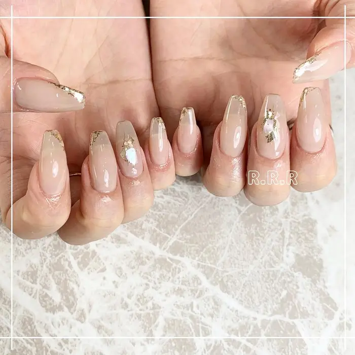 斜めガラスフレンチ Beautyroom R R R所属 山口 紗樹のネイルデザイン ミニモ